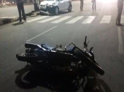 accident in chandigarh, collision between car and bike 