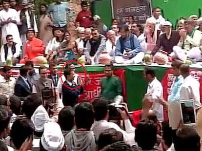 Kejriwal to meet Anna's why movement-crack