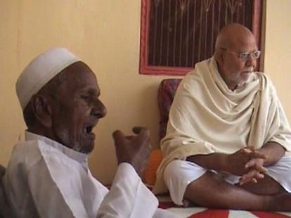 Hashim Ansari praises Narendra Modi.