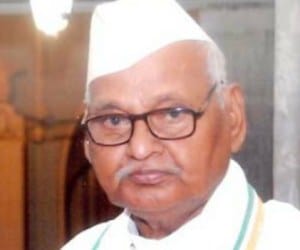electricity cut of ex chief minister ramnaresh yadav