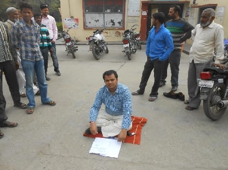 On hunger strike in protest to demand an explanation doctor