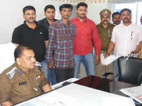 Absconding accused police boarded the handle