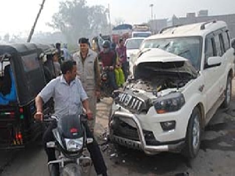 The truck crashed into Scorpio , two injured