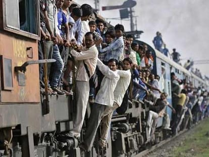 ticket trouble on holi flight and train