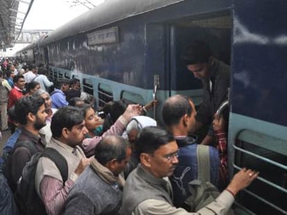 40 ticketless policemen catched from train toilets.
