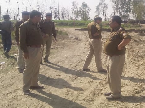 Gang war for mining in Kosi
