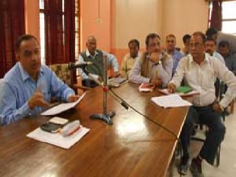 Tightly screw on sector magistrates