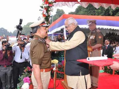 Ram naik give advice to up police