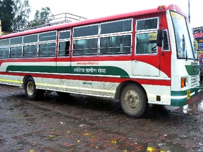 volvo and deluxe bus service for holi in lucknow 