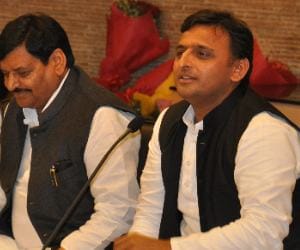Akhilesh Yadav comments on Budget for 2015-16.
