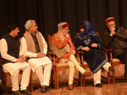 bjp on knees to creat history J&K