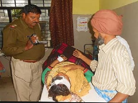 Pistol shot to the left , wife injured