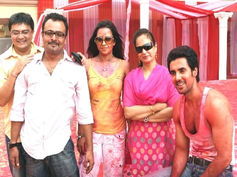 Holi songs to the beat of drums echo in prison