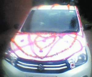 rain create trouble for bride and bridegroom in kangra.