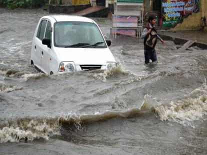 snowfall and rain in jaunsar.