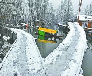 rains, cold winds jammu-srinagar nh closed