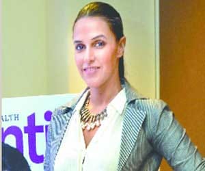 Neha Dhupia come and open the Beauty Secrets