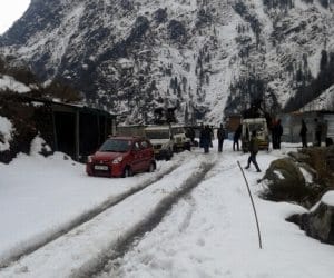 heavy rain and snowfall in uttarakhand