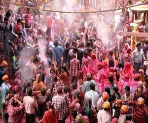 holi festival story