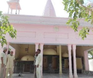 holi special: from 570 years people are not played holi