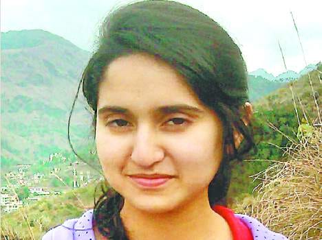 Smritika thakur B-Tech exam topper.