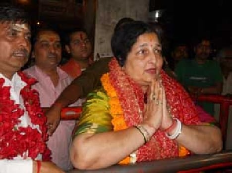 Anuradha Paudwal reached the philosophy Vindhydham Liturgy