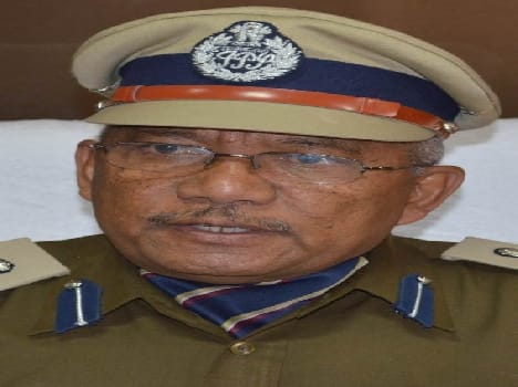 Directed the police to keep the peace in the Holy captains
