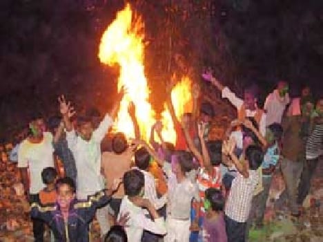 People burn holika at Chandpur
