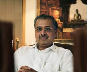 dilip shanghvi become the richest indian