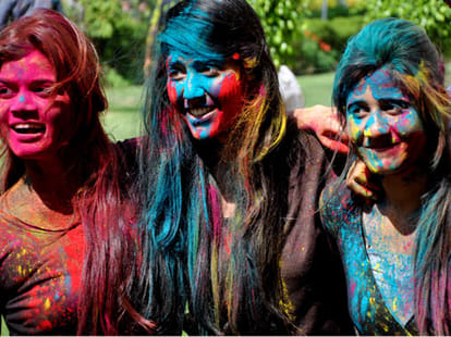 holi colour making at home.