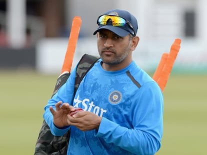yograj singh become angry with ms dhoni