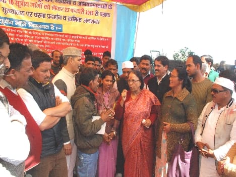 No Akray on corruption, loggerheads BJP-Congress