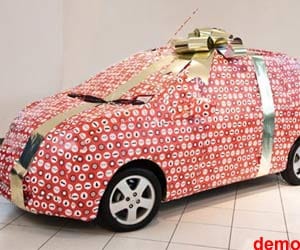 boss given cars as gift to their employees