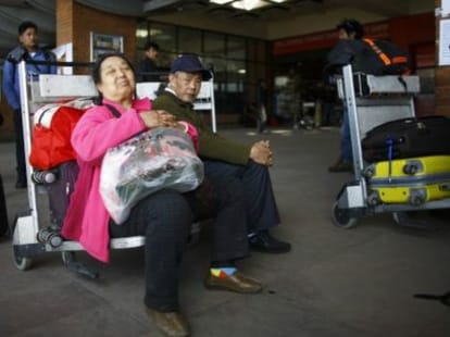 international flights canceled in nepal, passengers in trouble.