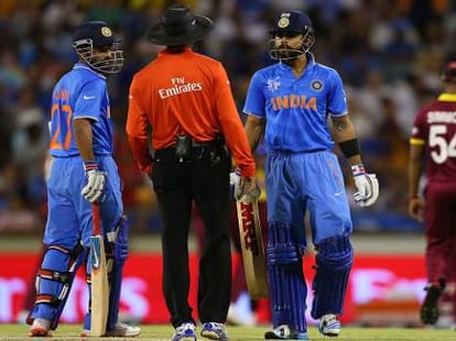 virender sehwag touch milestone at Facebook