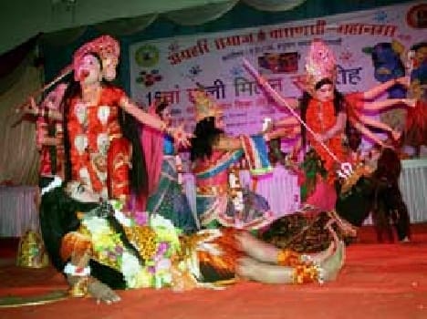 Sweet mixup in holi mallan programme