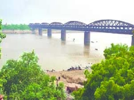 The bridge will be built in Soniapar Gangi