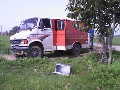 axis bank cash van 1.34 crore robbery case