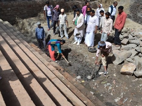 cente has alloted money of renovation of kunds