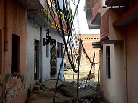 Electrical wires on poles , city North ' sick '
