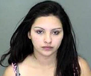 woman stabbed her husband after finding nude photos in phone