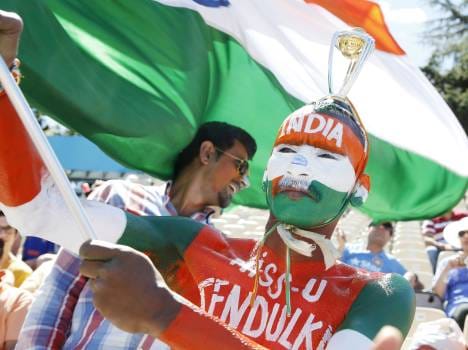 sachin tendulkar save his biggest fan