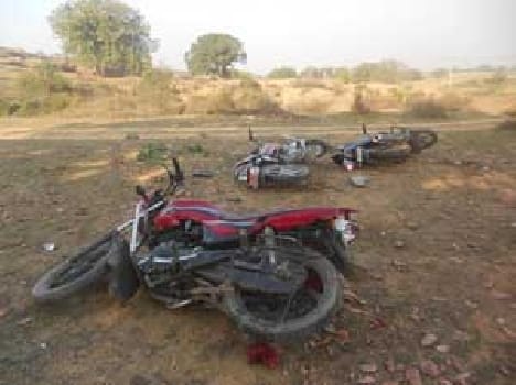 Assault , ten injured in firing