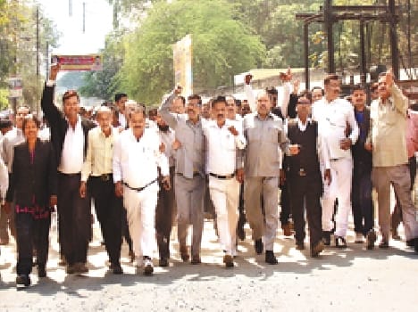 March lawyers walk out to protest the killing of lawyer