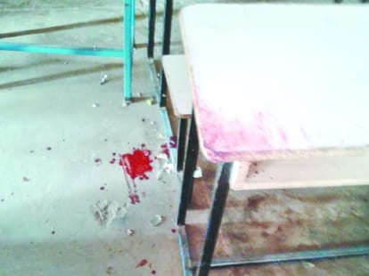 incident of govt pg college sirmour Madcap lover threatens girl to kill her