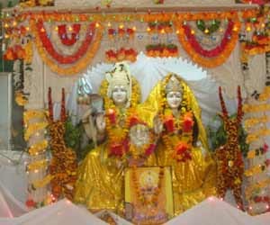 muslim pradhan built hindu temple.