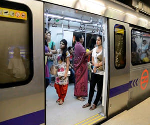 DU student jumped from the metro station