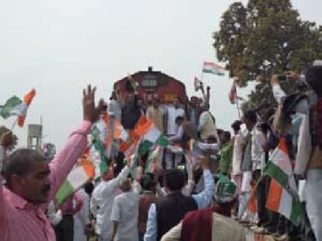 Congressmen of the disrupted rail service