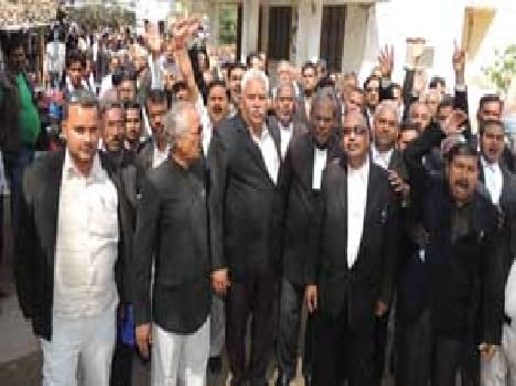 Advocates met on the street , expressed outrage