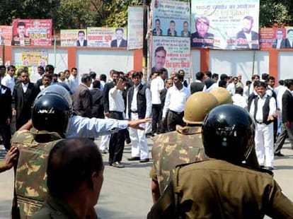 allahabad advocate murder case.